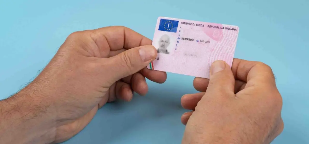 Devi rinnovare la patente: quali visite e documenti servono dopo i 70 anni? Devi rinnovare la patente: quali visite e documenti servono dopo i 70 anni?