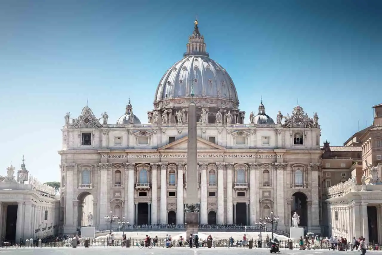 I segreti delle riserve d’oro: quanto possiede davvero il Vaticano e perché interessa il mondo intero? I segreti delle riserve d’oro: quanto possiede davvero il Vaticano e perché interessa il mondo intero?