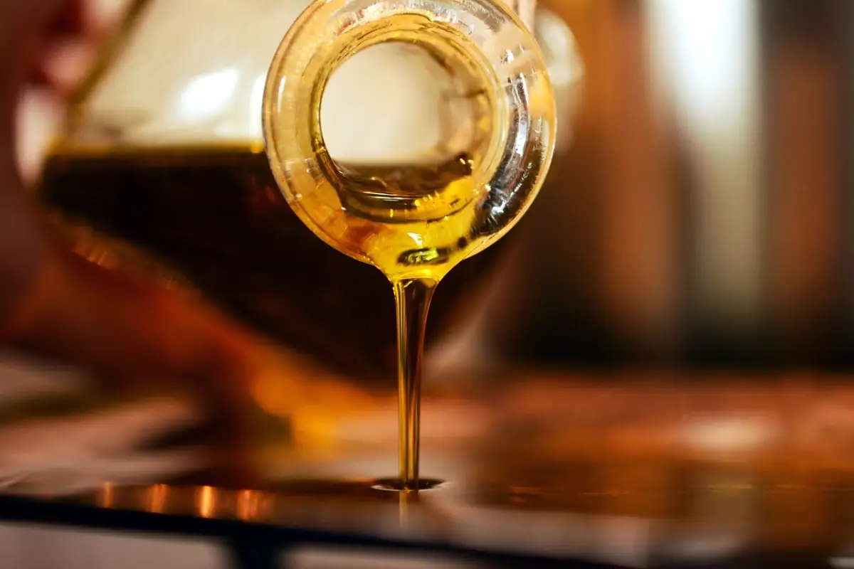 Olio extravergine a digiuno: perché può aiutare a ridurre i picchi glicemici Olio extravergine a digiuno: perché può aiutare a ridurre i picchi glicemici