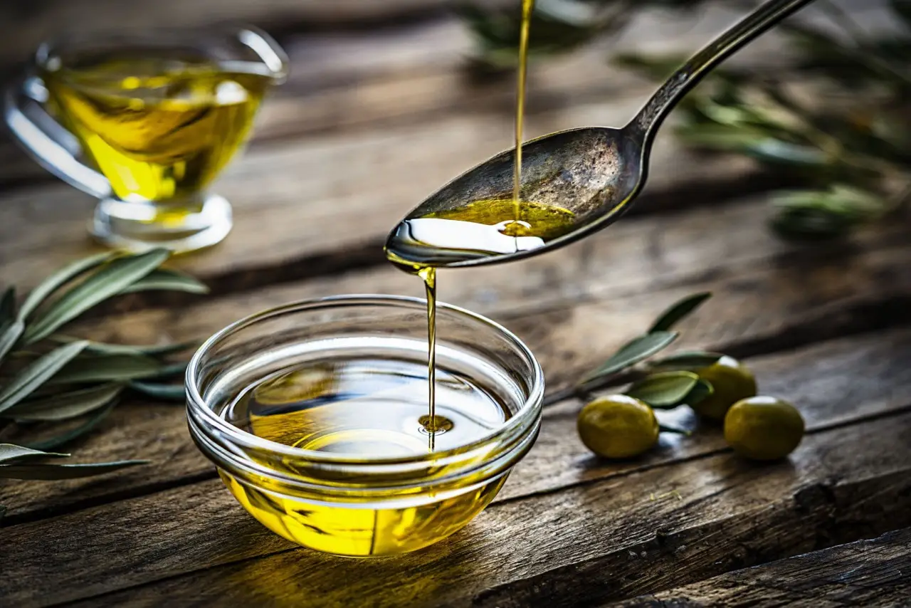 Olio extravergine a digiuno: perché può aiutare a ridurre i picchi glicemici Olio extravergine a digiuno: perché può aiutare a ridurre i picchi glicemici