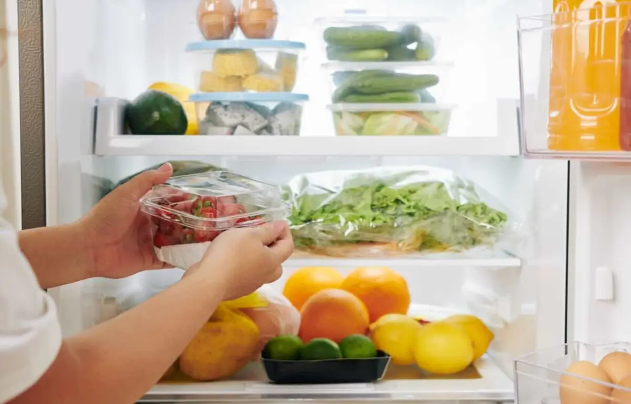Scopri il metodo naturale per mantenere freschi mele e carote più a lungo nel frigo Scopri il metodo naturale per mantenere freschi mele e carote più a lungo nel frigo