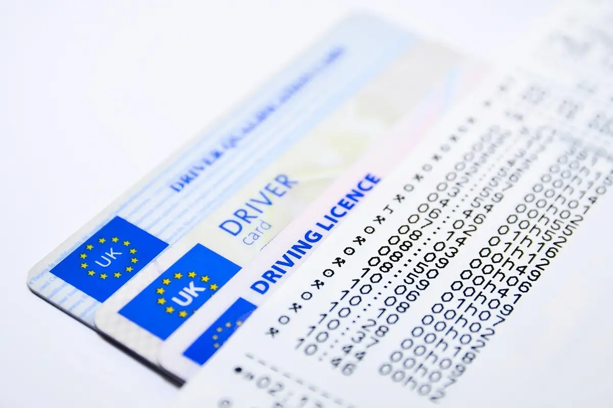Evita ansia e sorprese spiacevoli: i documenti necessari per il rinnovo patente over 65 Evita ansia e sorprese spiacevoli: i documenti necessari per il rinnovo patente over 65