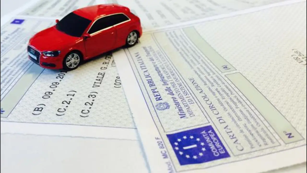 Come essere sempre pronto al rinnovo patente: la checklist pratica per guidare in serenità Come essere sempre pronto al rinnovo patente: la checklist pratica per guidare in serenità